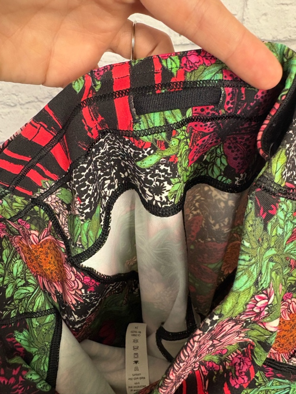 Lululemon Wunder Under Hi-Rise Tight size 2 - Picture 7 of 8